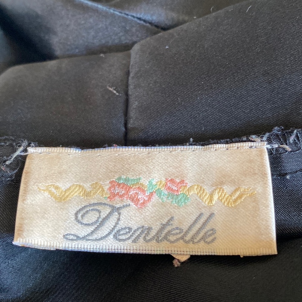 DENTELLE Silk Blend Robe - Picture 8 of 9